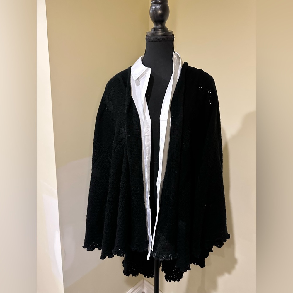 Elegant Black Women's shawl